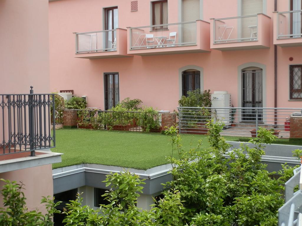 Hotel Lucerna Castiglione della Pescaia Exterior foto